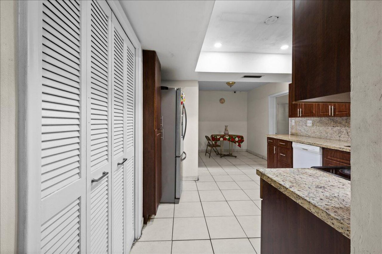 8407 NW 25th Court, Sunrise, FL 33322 Photo