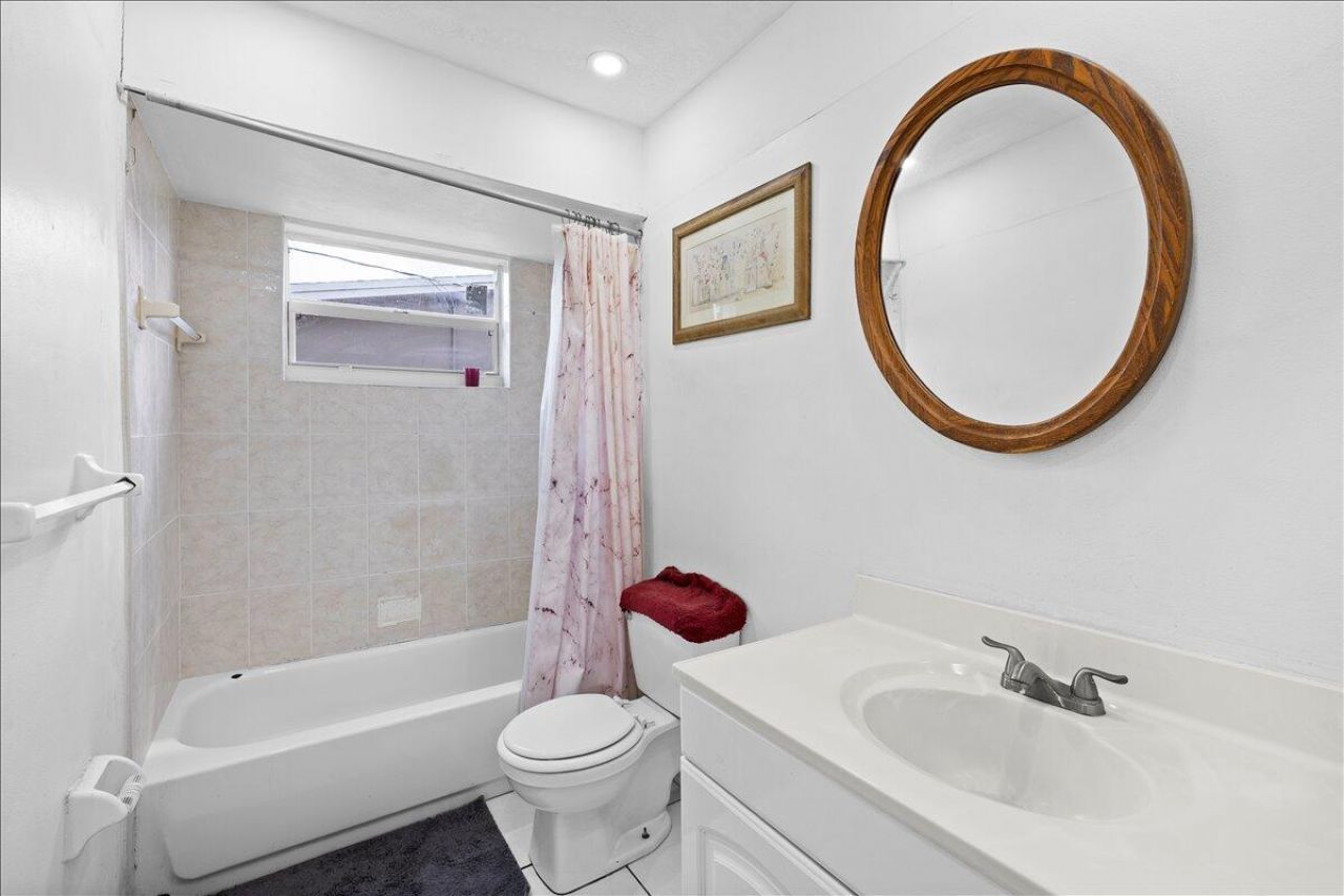 8407 NW 25th Court, Sunrise, FL 33322 Photo