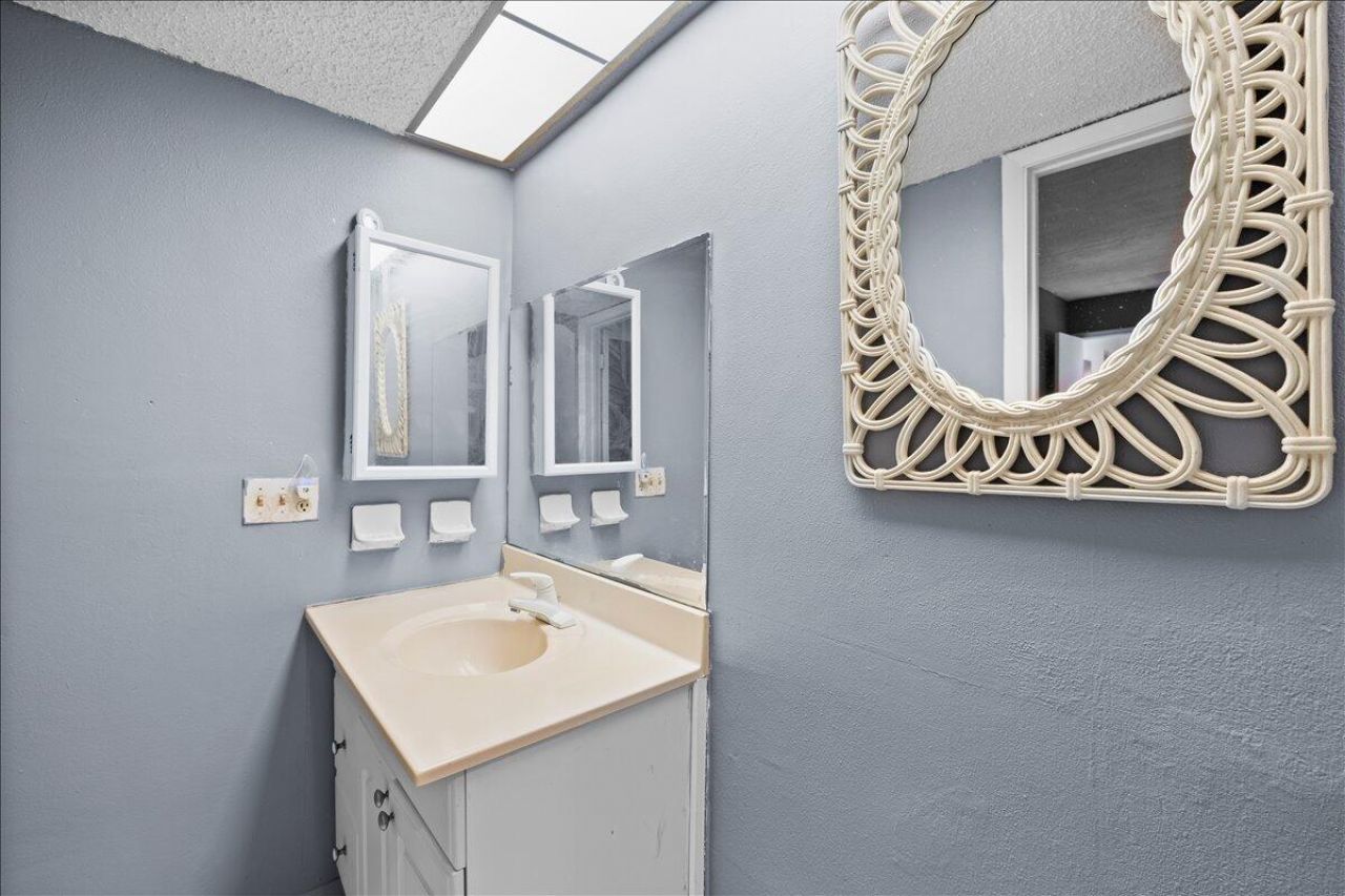 8407 NW 25th Court, Sunrise, FL 33322 Photo