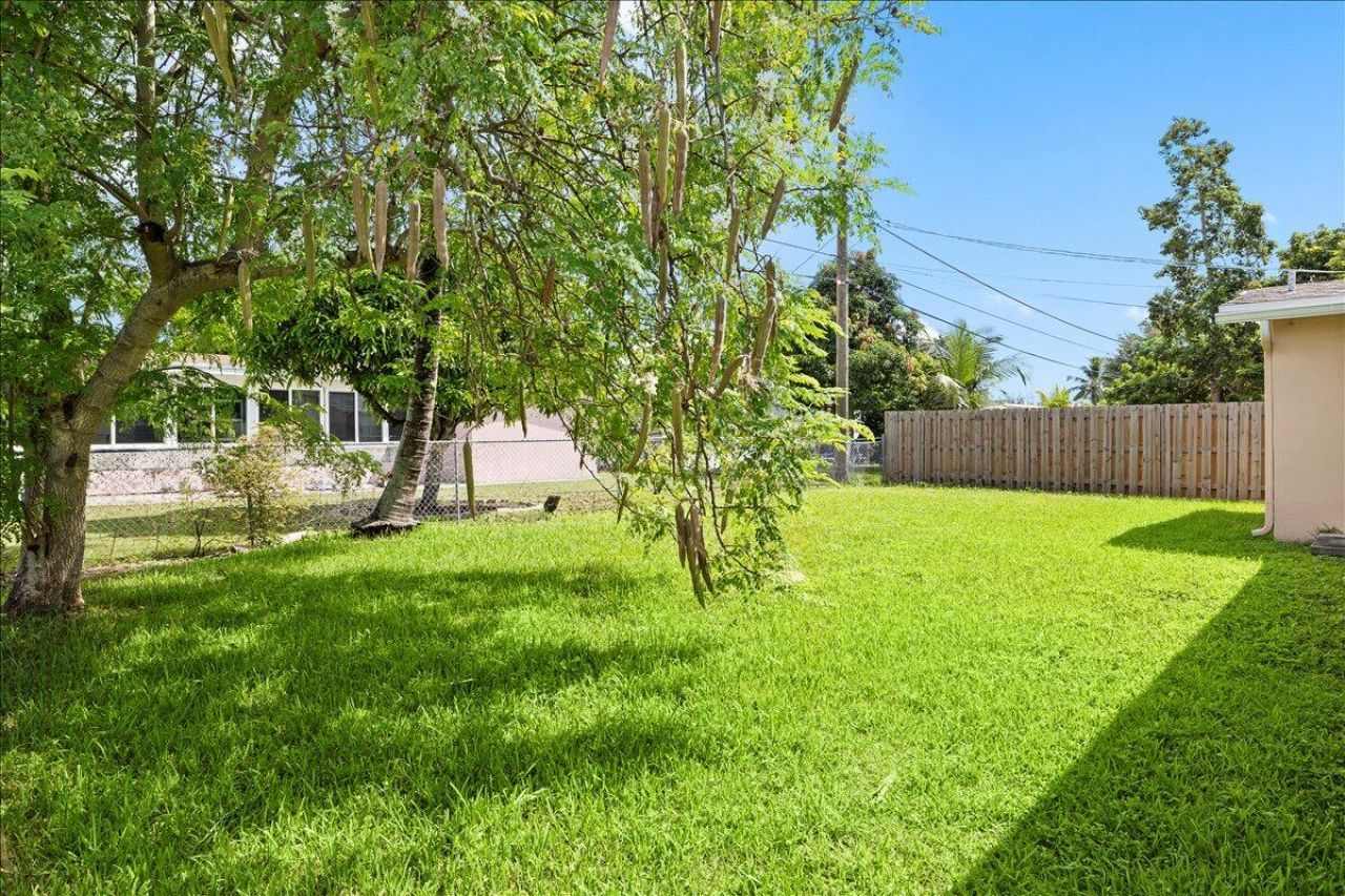 8407 NW 25th Court, Sunrise, FL 33322 Photo
