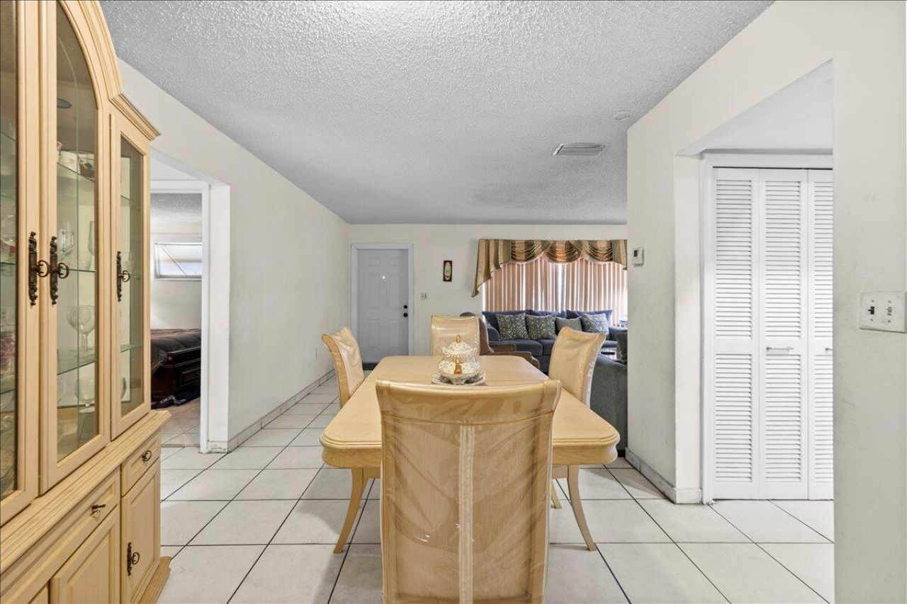 8407 NW 25th Court, Sunrise, FL 33322 Photo