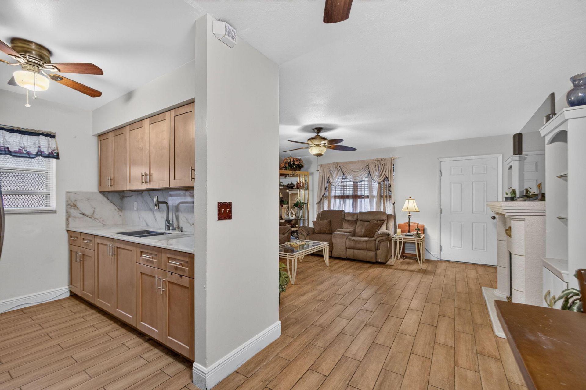649 58th Street, West Palm Beach, FL 33407 Photo
