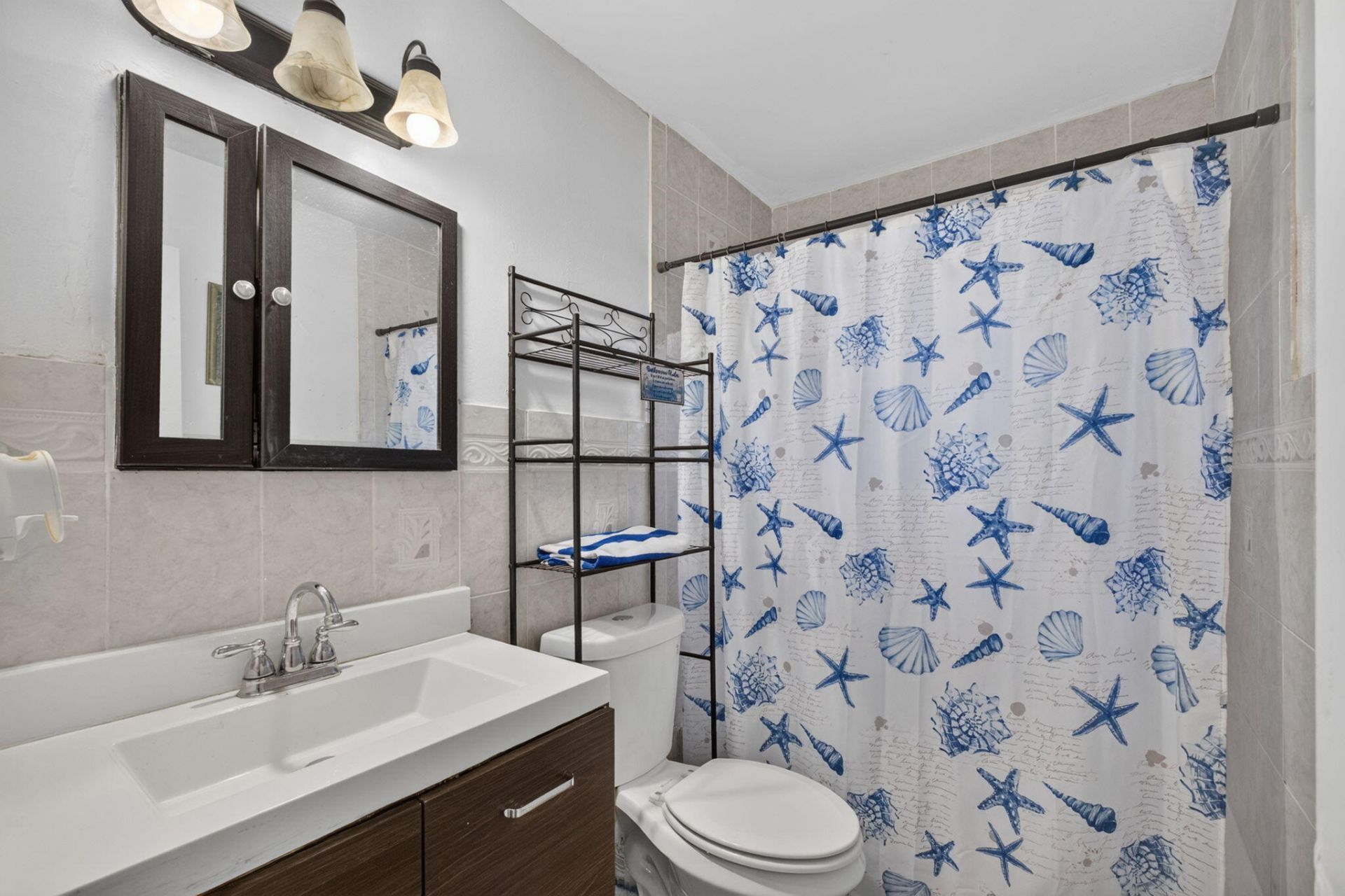 649 58th Street, West Palm Beach, FL 33407 Photo