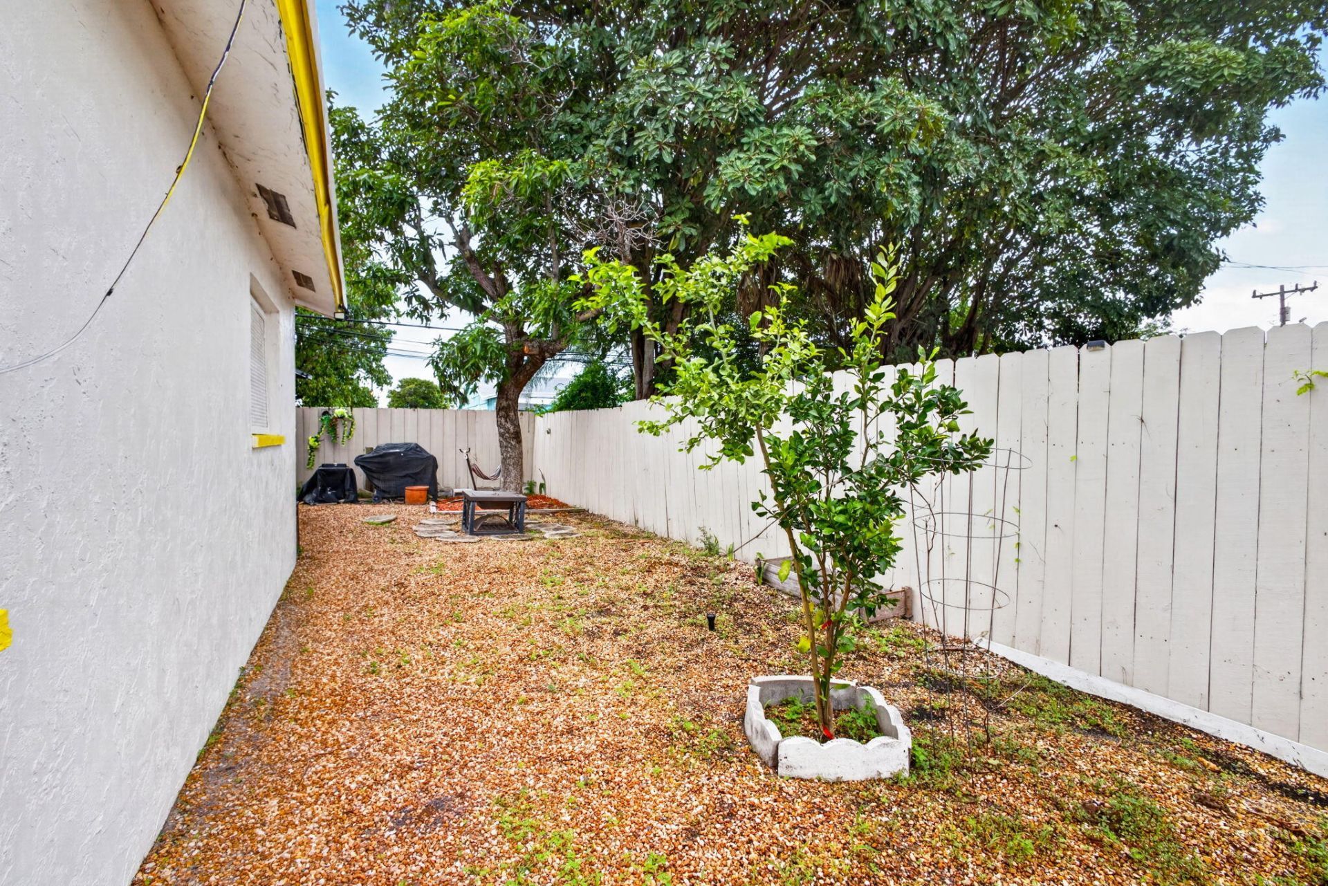 649 58th Street, West Palm Beach, FL 33407 Photo