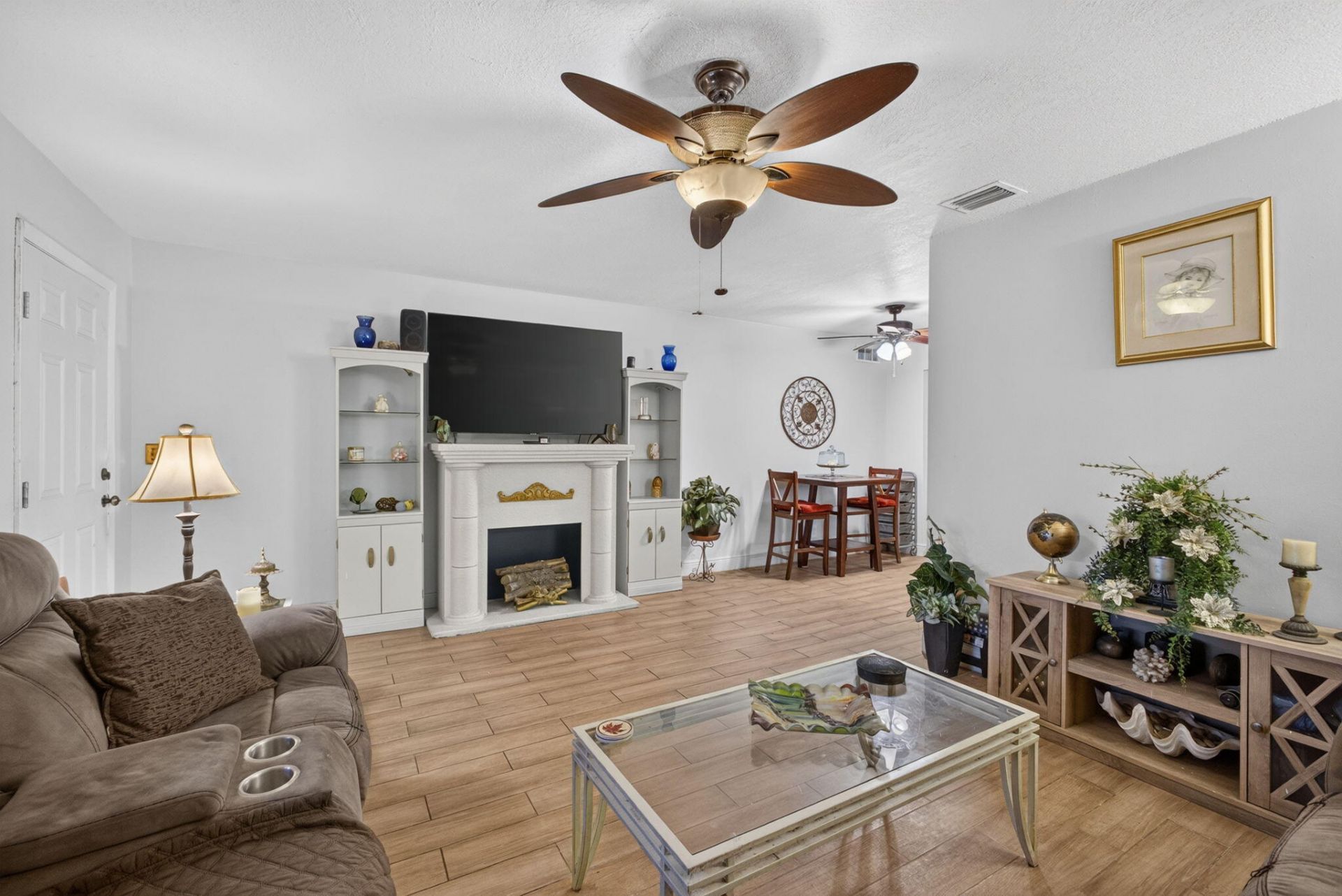 649 58th Street, West Palm Beach, FL 33407 Photo