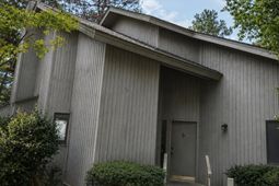 96 Ligustrum Lane photo 4