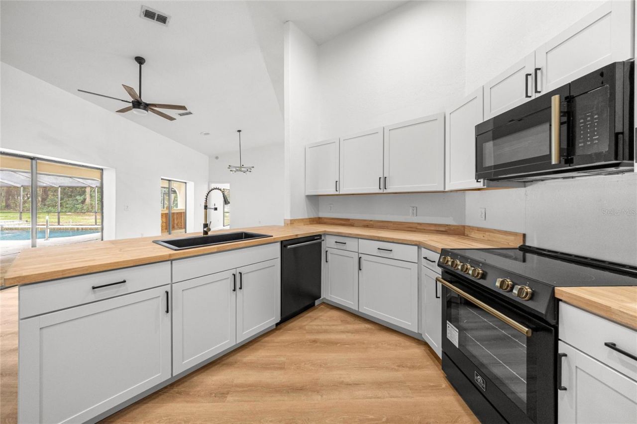 375 N Highview Avenue , Hernando, FL 34442 Photo