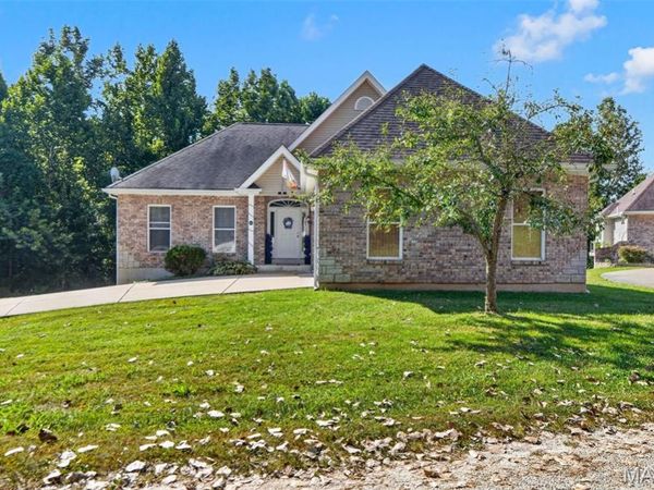 881 Riverview Drive, Golden Eagle, IL 62036