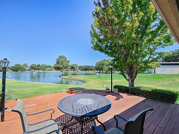 19 Country Lake Drive, Carrollton, TX 75006