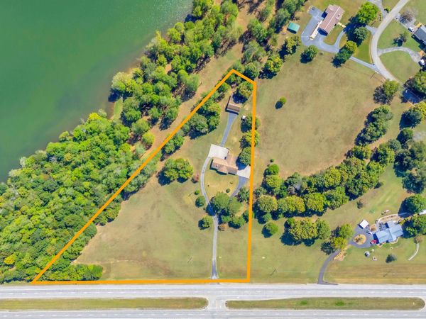 8024 B Highway 58, Harrison, TN 37341