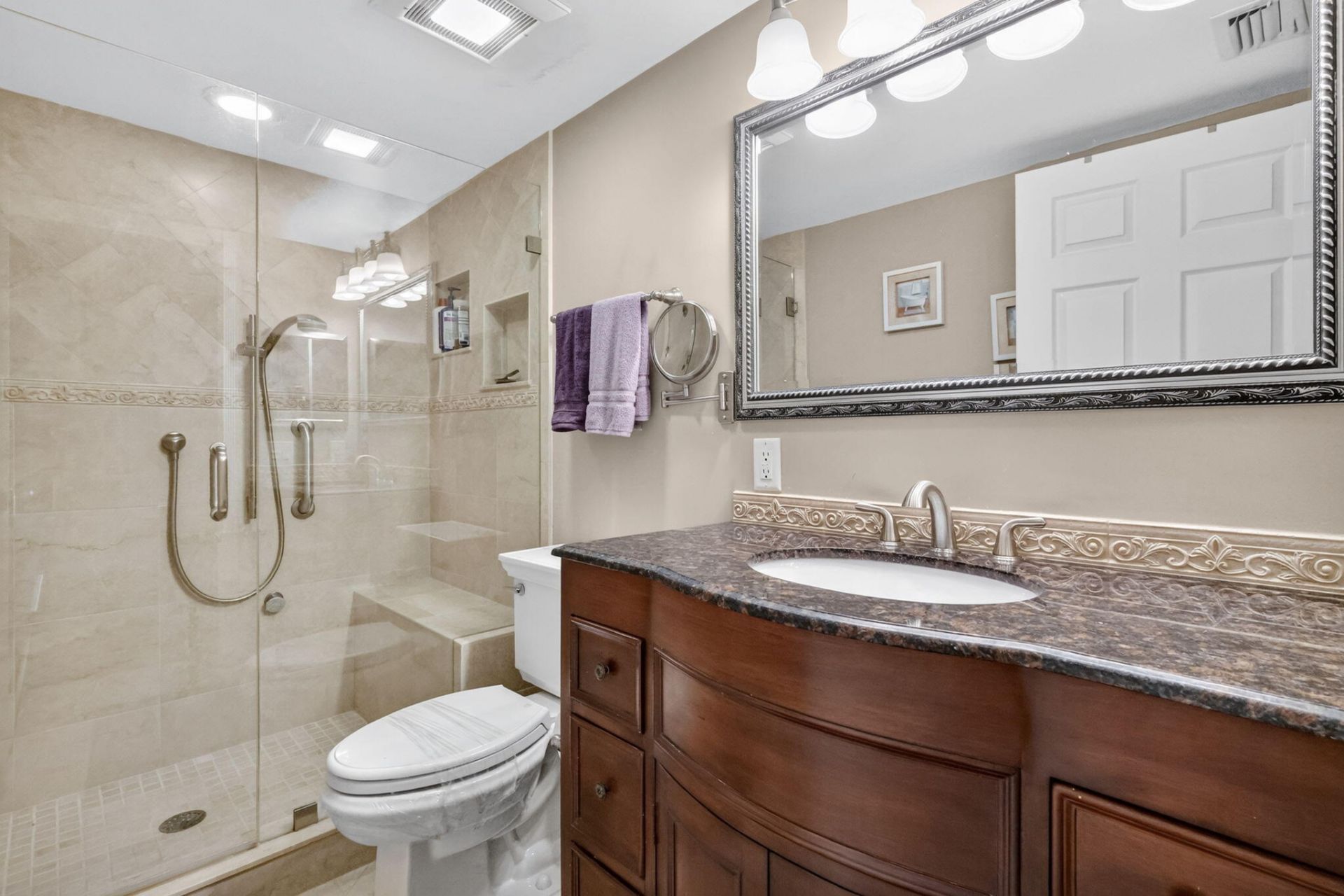 103 Half Moon Circle, Unit H1, Hypoluxo, FL 33462 Photo