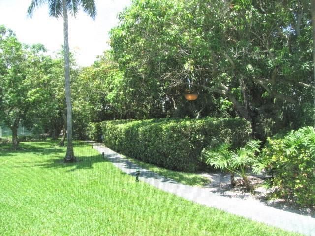 103 Half Moon Circle, Unit H1, Hypoluxo, FL 33462 Photo