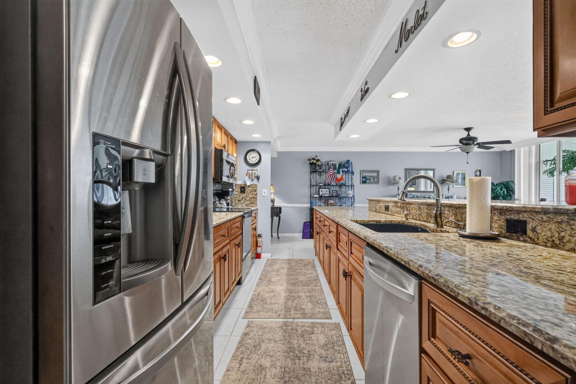 103 Half Moon Circle, Unit H1, Hypoluxo, FL 33462 Photo
