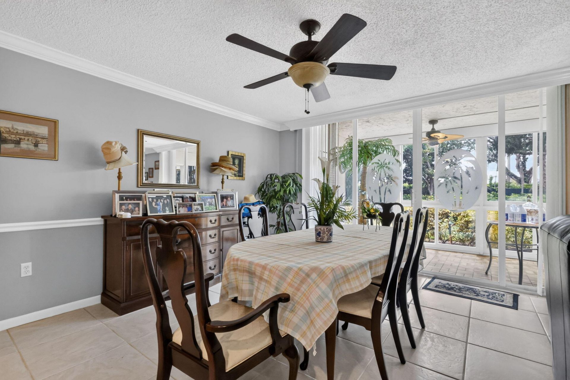 103 Half Moon Circle, Unit H1, Hypoluxo, FL 33462 Photo