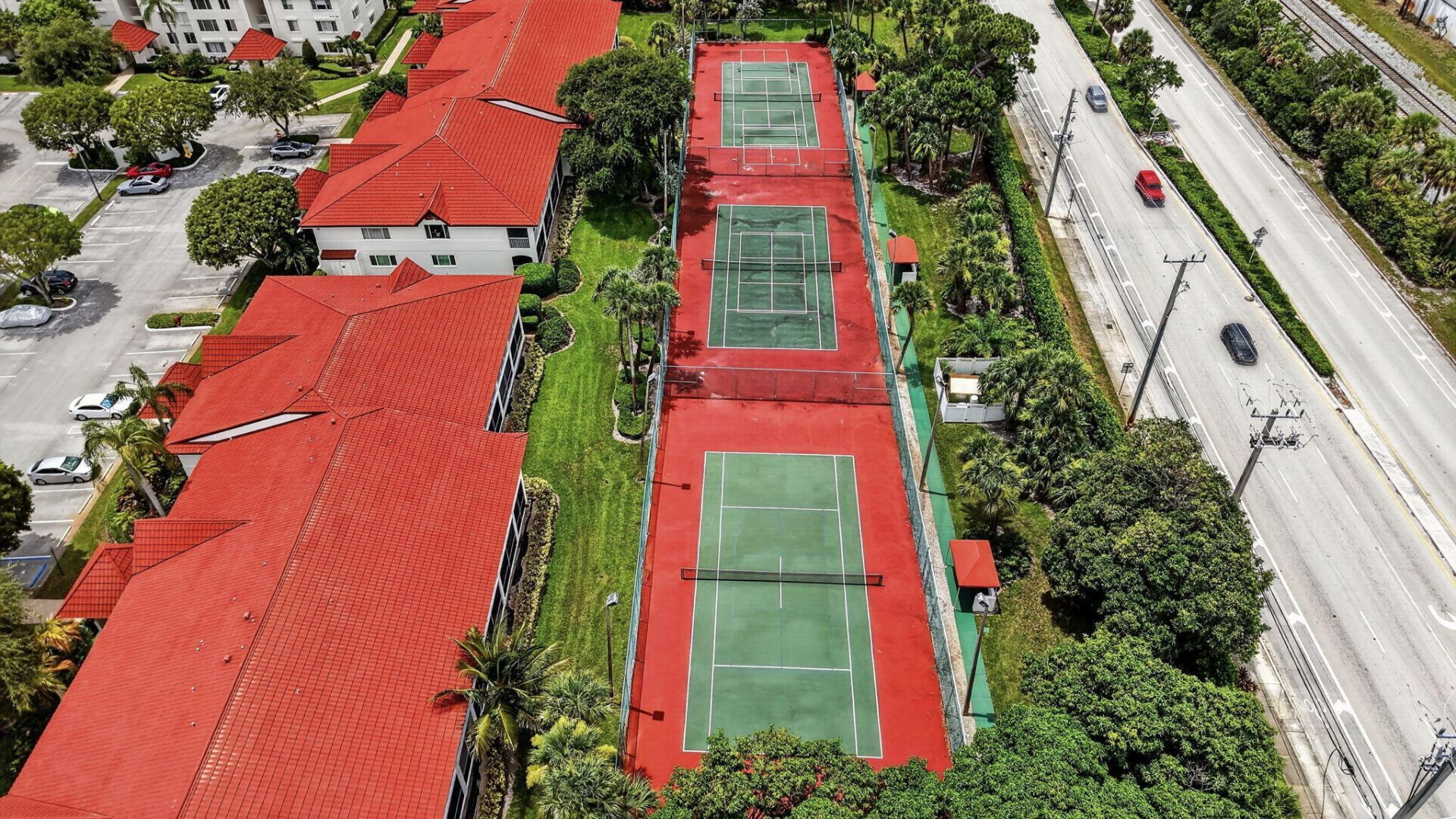 103 Half Moon Circle, Unit H1, Hypoluxo, FL 33462 Photo