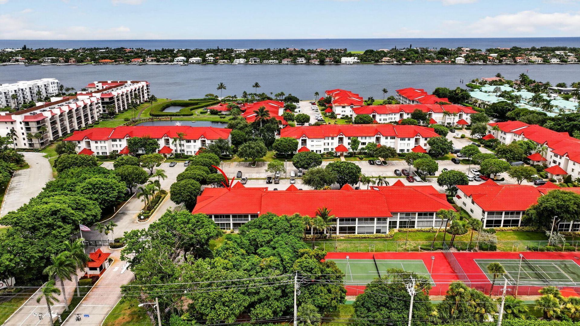 103 Half Moon Circle, Unit H1, Hypoluxo, FL 33462 Photo