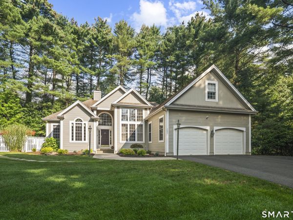 285 Southford , Middlebury, CT 06762
