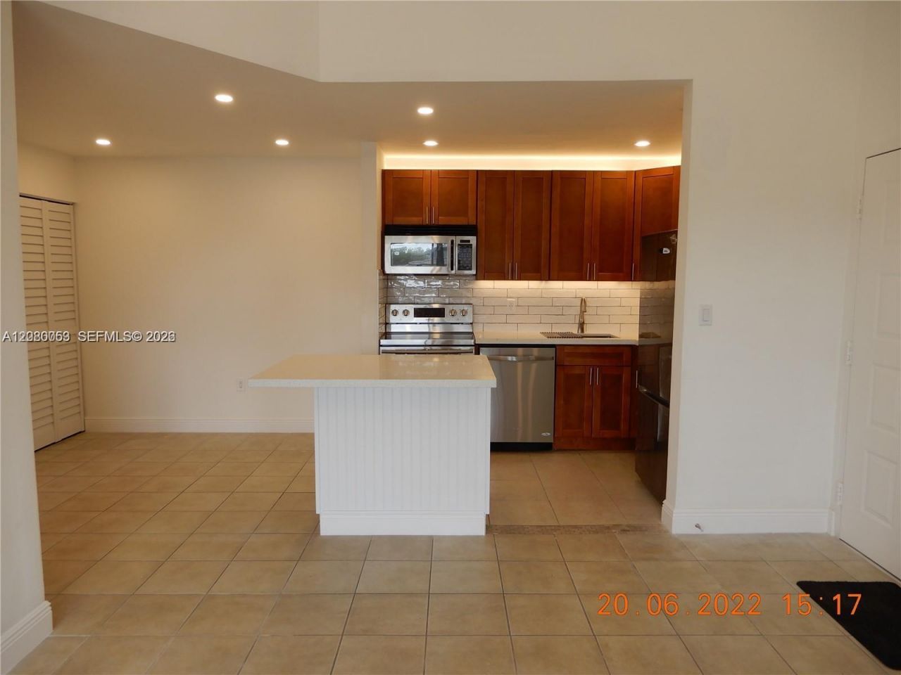 7175 NW 179th St, Unit 307, Hialeah, FL 33015 Photo