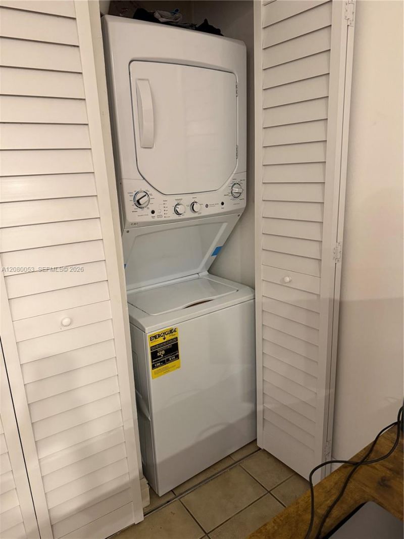 7175 NW 179th St, Unit 307, Hialeah, FL 33015 Photo