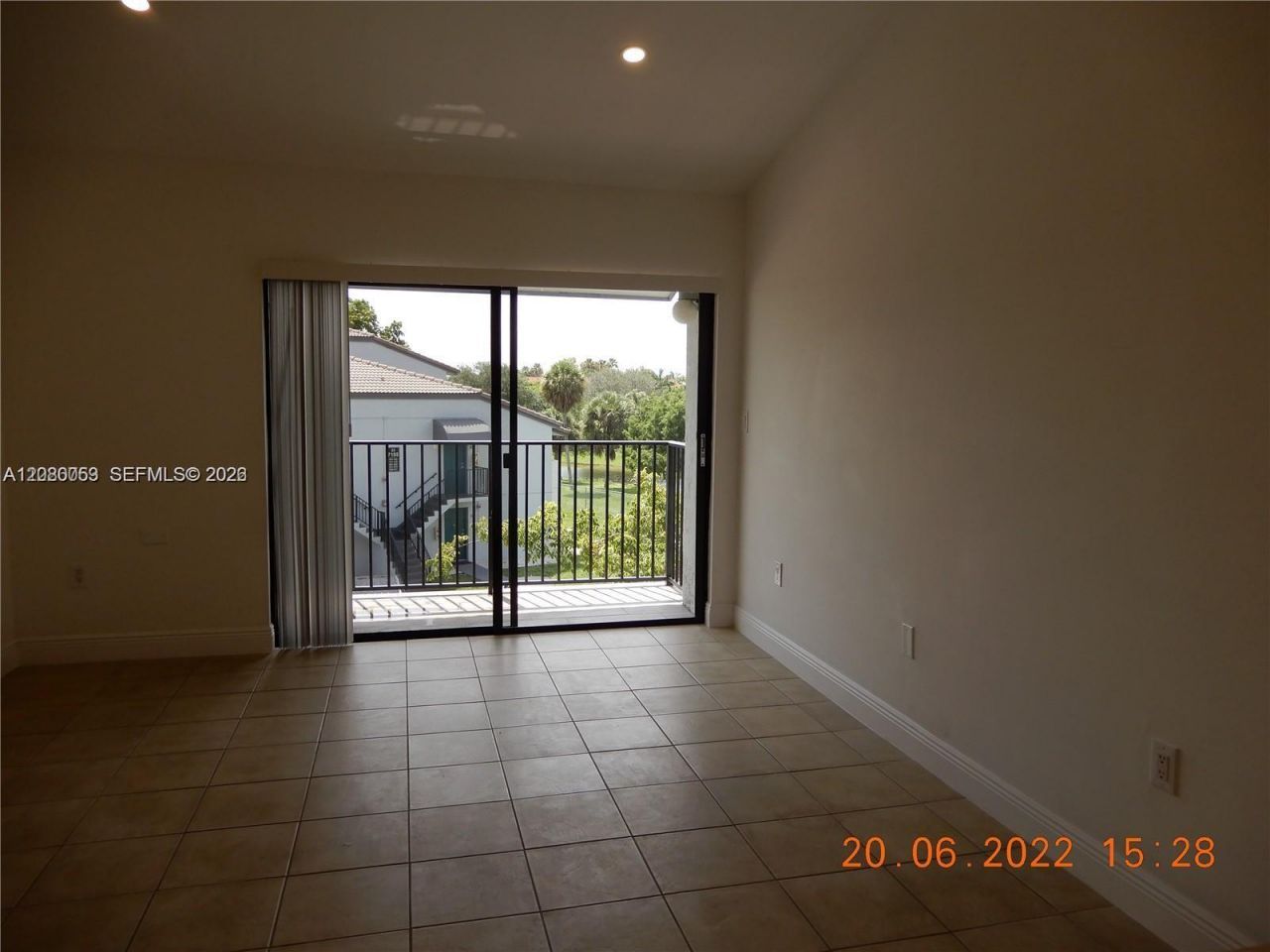 7175 NW 179th St, Unit 307, Hialeah, FL 33015 Photo