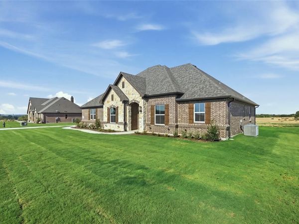 685 County Road 4530, Decatur, TX 76234