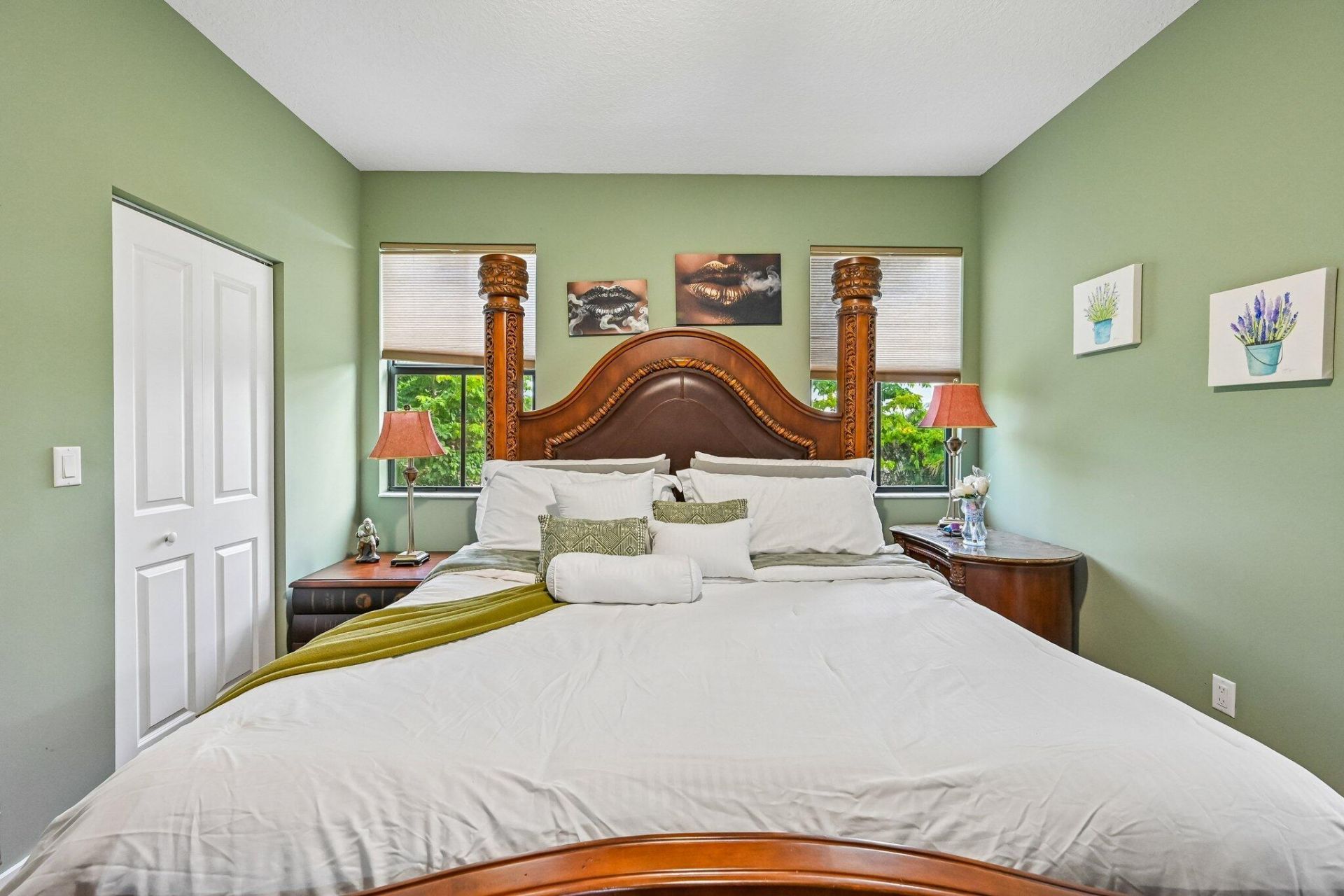 2025 Oysterwood Lane, Riviera Beach, FL 33410 Photo