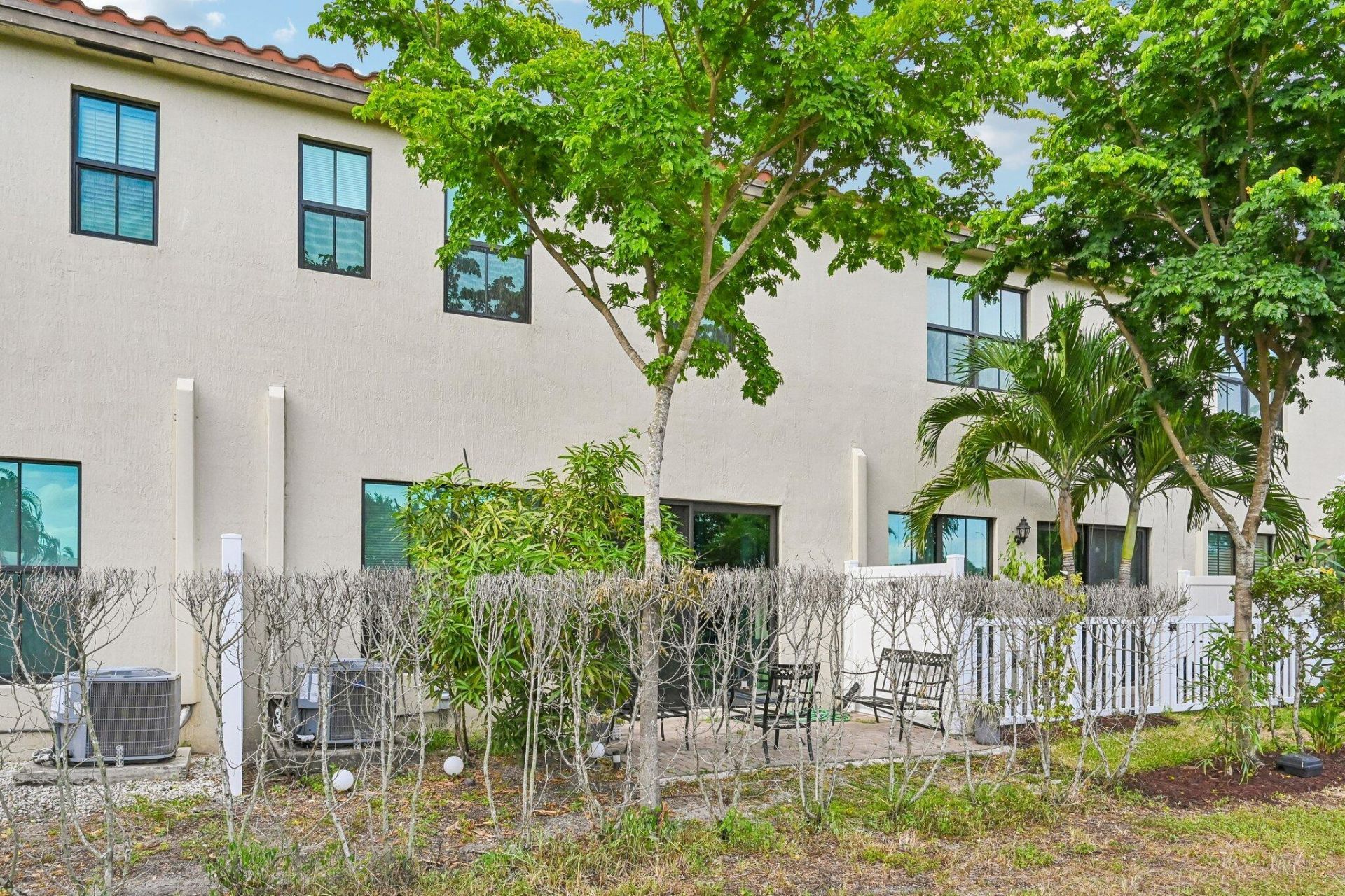2025 Oysterwood Lane, Riviera Beach, FL 33410 Photo
