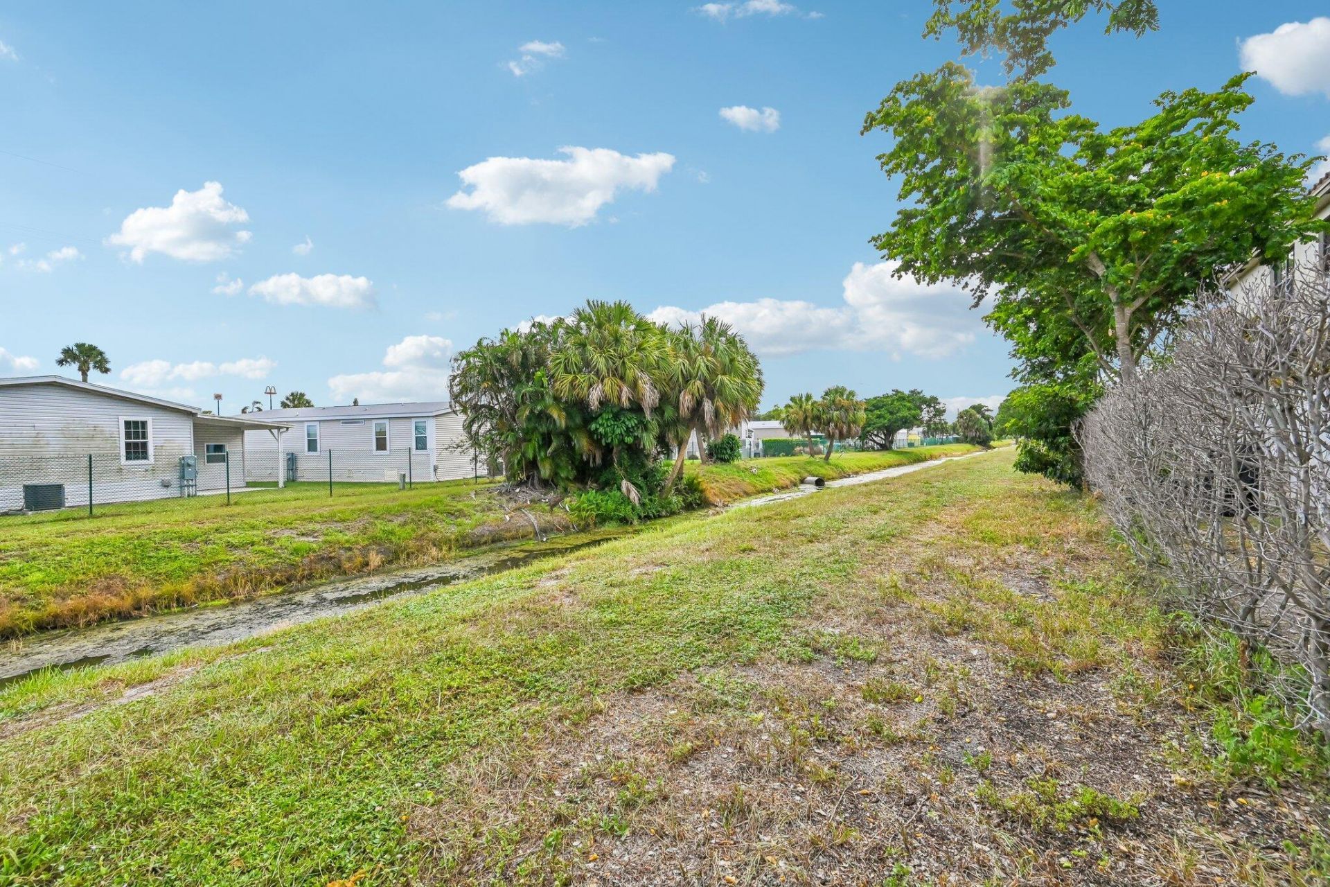 2025 Oysterwood Lane, Riviera Beach, FL 33410 Photo