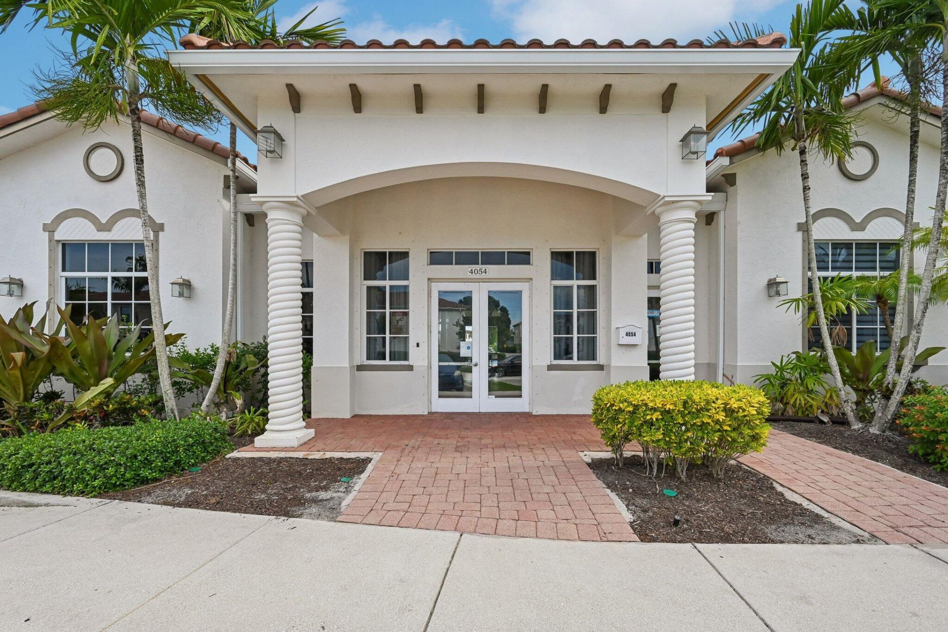 2025 Oysterwood Lane, Riviera Beach, FL 33410 Photo