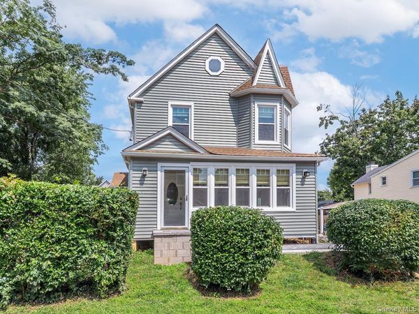 3 Ellison Street , Bayville, NY 11709