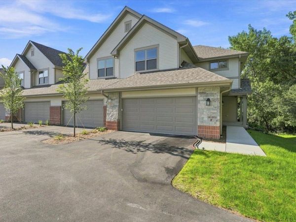 255 Aerie CIRCLE, Unit 101, Brookfield, WI 53045