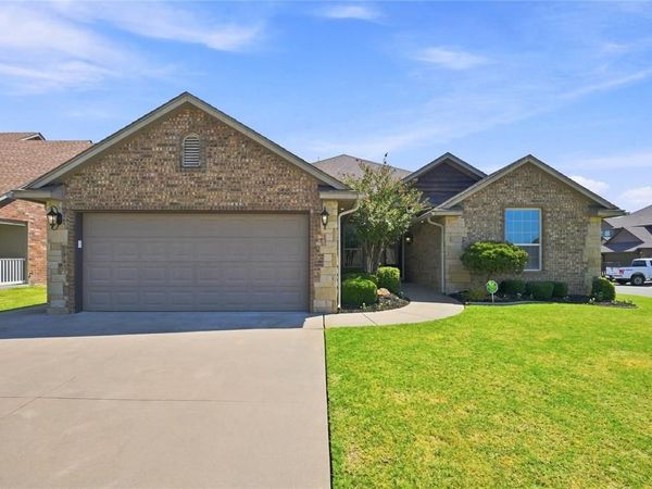 14524 Briarcliff Drive, Oklahoma City, OK 73170
