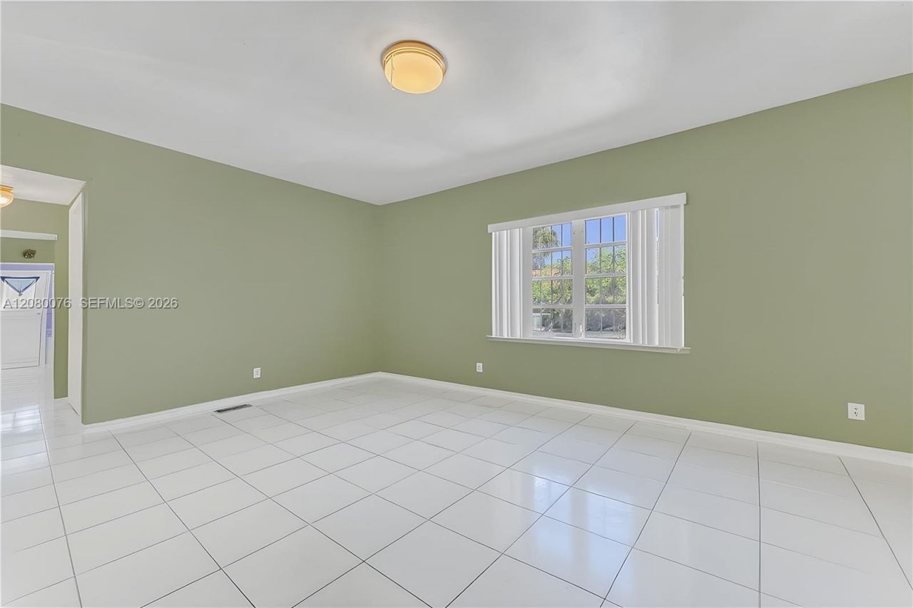 503 NW 43rd Pl , Miami, FL 33126 Photo