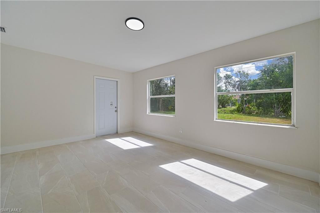 367 Rosemont Dr , Fort Myers, FL 33916 Photo