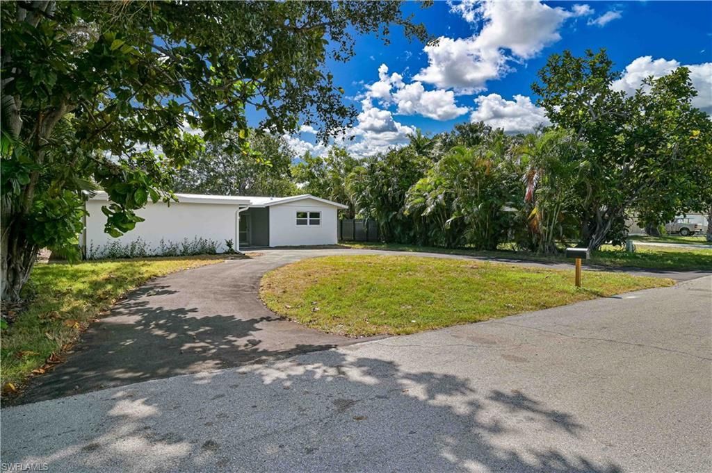 367 Rosemont Dr , Fort Myers, FL 33916 Photo