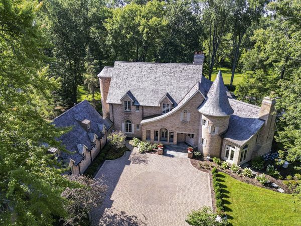285 W Westminster Avenue , Lake Forest, IL 60045