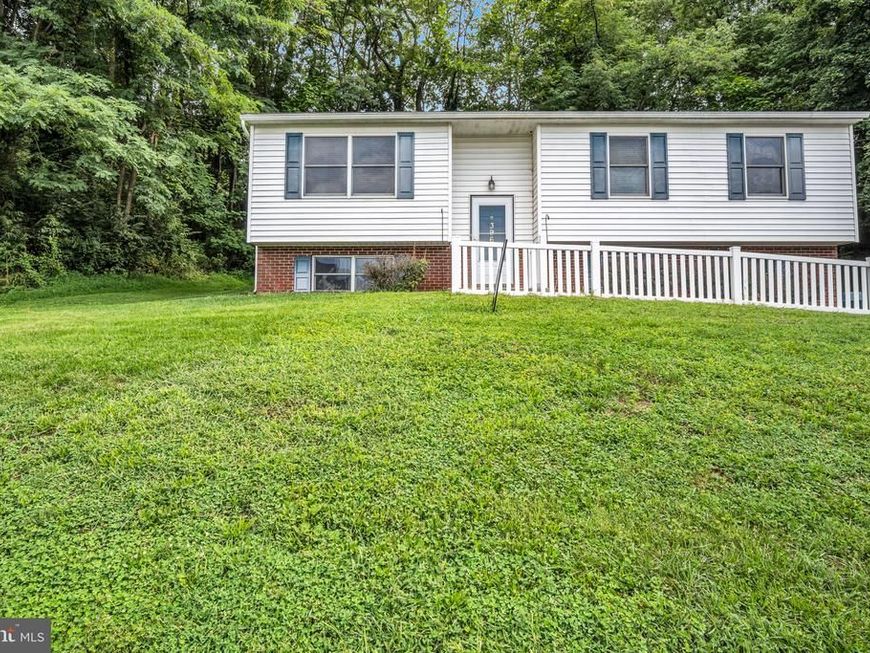 396 Whiteside Avenue, Highspire, PA 17034 Main Photo