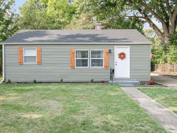 1320 Eastbrook Drive, South Bend, IN 46616