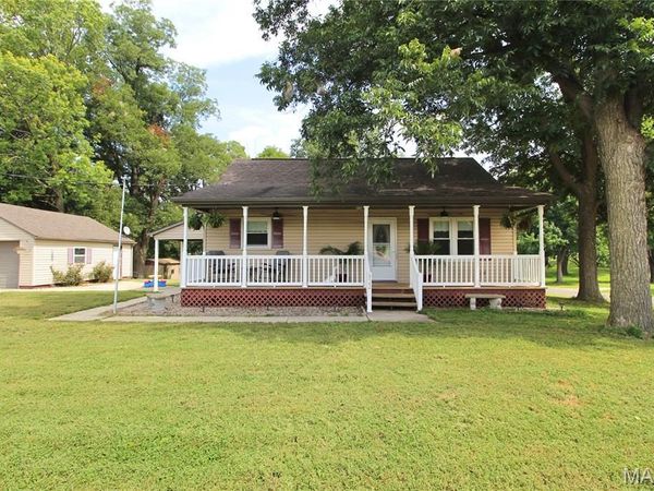 822 Sparta Street, St Libory, IL 62282