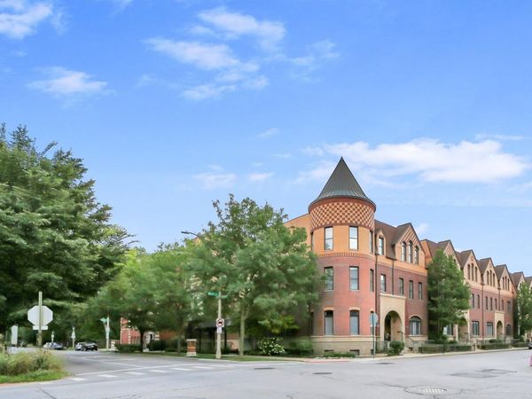 170 N Marion Street , Unit 14, Oak Park, IL 60302