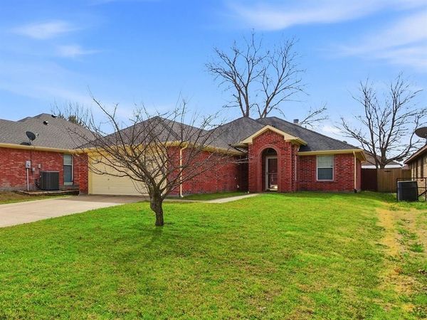 90 Elmwood Trail, Waxahachie, TX 75165