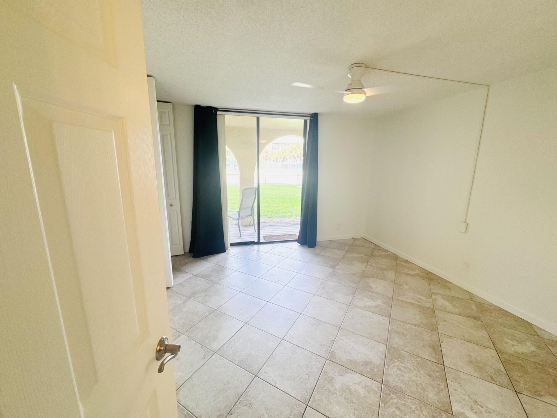 2820 Tennis Club Drive, Unit 206, West Palm Beach, FL 33417 Photo