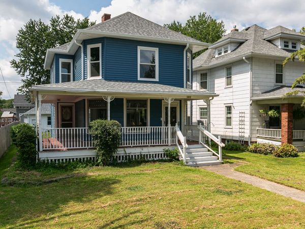 1819 15th Street , Moline, IL 61265
