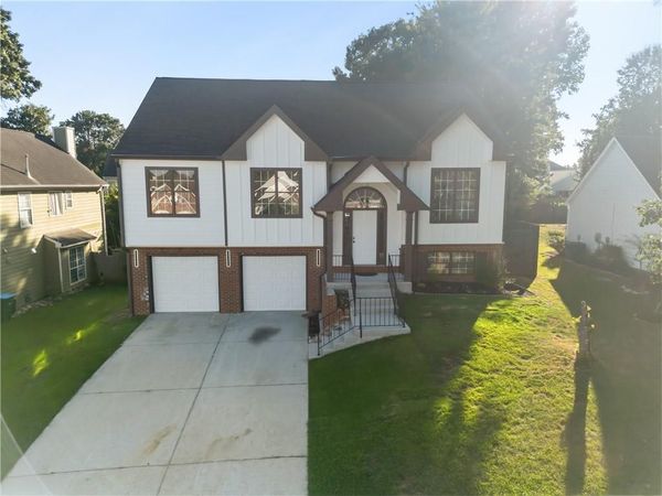 6802 Magnolia Park Drive , Norcross, GA 30093