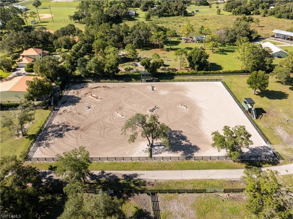 21531 N River Rd , Alva, FL 33920 Photo