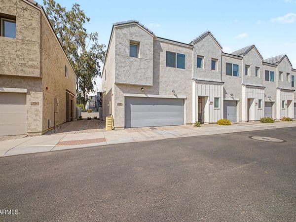 2280 W HARMONT Drive, Phoenix, AZ 85021