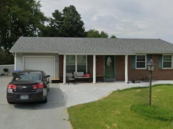 39 Oxbow Road , St Peters, MO 63376