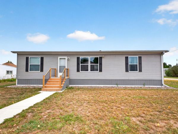 400 E Baldwin Avenue, Kellogg, MN 55945