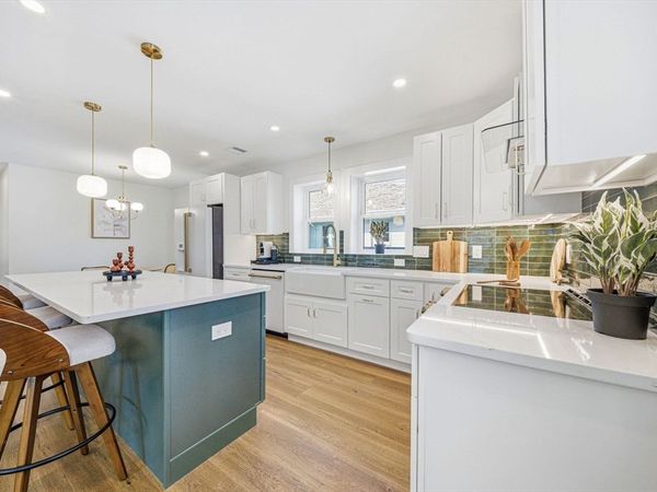 54 Rangeley Rd, Unit 2, Newton, MA 02465
