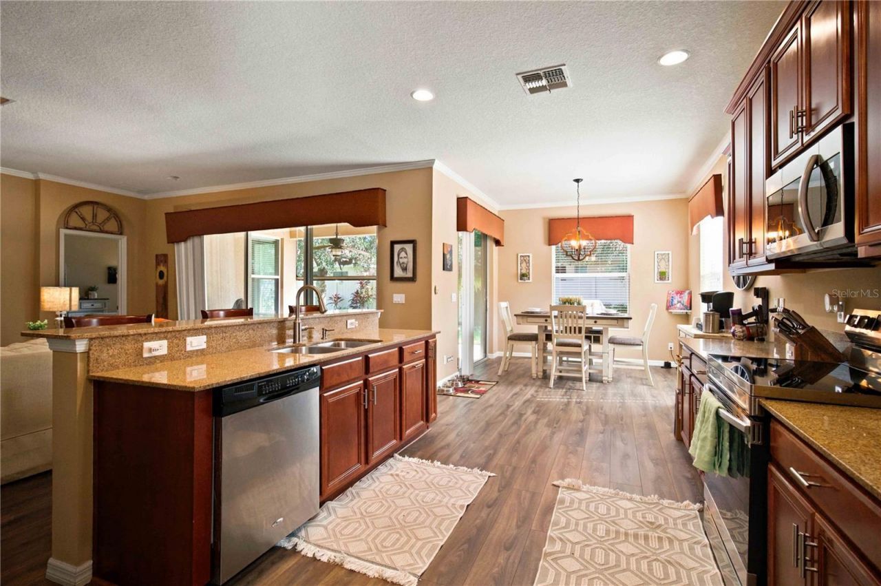 6733 45th Terrace E, Bradenton, FL 34203 Photo